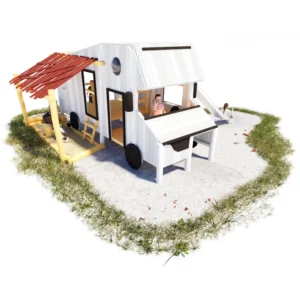 große, kombinierte und thematisierte Spielanlage Wohnmobil mit Vorzelt. Im Wohnmobilm einige Spielebenen erkennbar und eine Rutsche, die zur Seite hinausführt. auf der Beifahrerseite ein angebautes Vorzelt mit losem Bretterdach. Im Vorzelt ein Sandkasten mit Sandspielgeräten